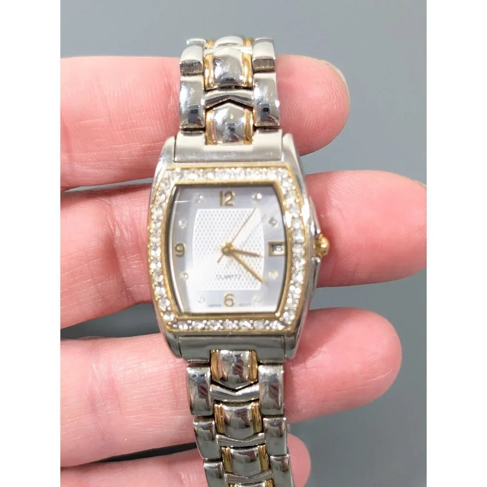 Avon Womens Two Tone Crystal Accent Date Indicator Classic Watch 6.5 inch‎